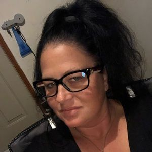 Meet your Posher, Rhonda